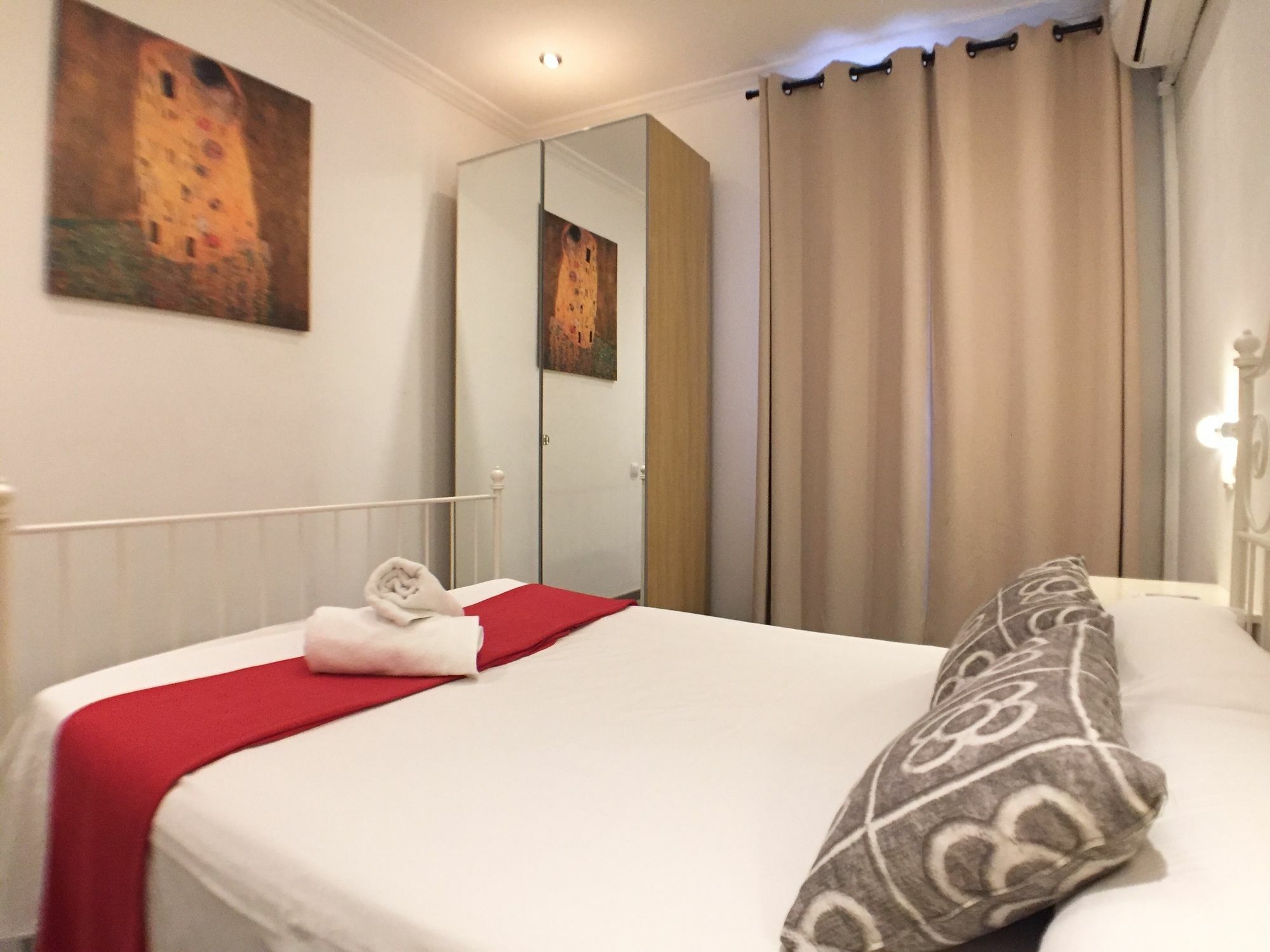 Charm Sagrada Familia Apartment Barcelona Exterior foto
